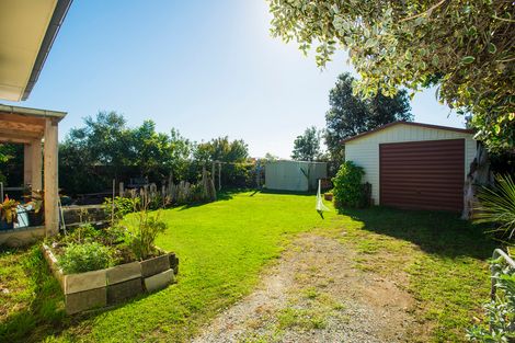 Photo of property in 79 Awapuni Road, Awapuni, Gisborne, 4010