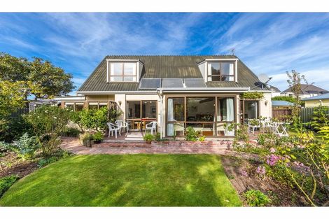 Photo of property in 2/38 Onslow Street, St Albans, Christchurch, 8014