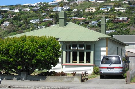 Photo of property in 17 Menzies Street, Sumner, Christchurch, 8081