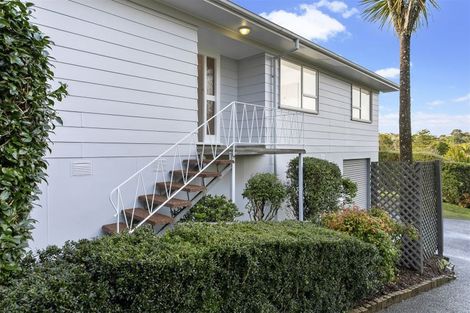 Photo of property in 1/8 Tallington Crescent, Torbay, Auckland, 0630