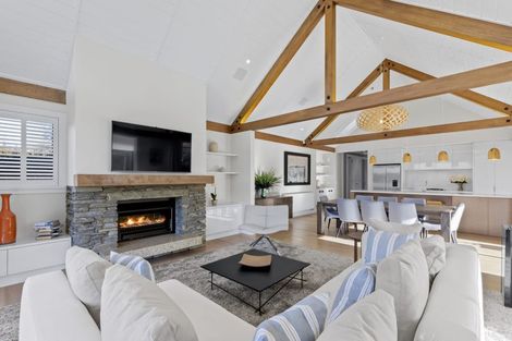 Photo of property in 2 Taramea Lane, Arrowtown, 9371