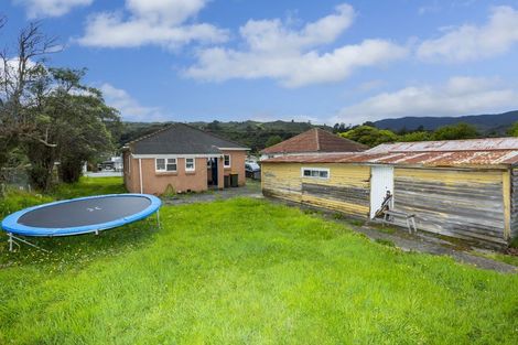 Photo of property in 70 Main Road, Wainuiomata, Lower Hutt, 5014