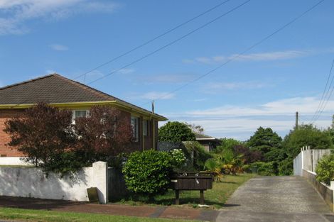 Photo of property in 2/105 Moa Road, Point Chevalier, Auckland, 1022