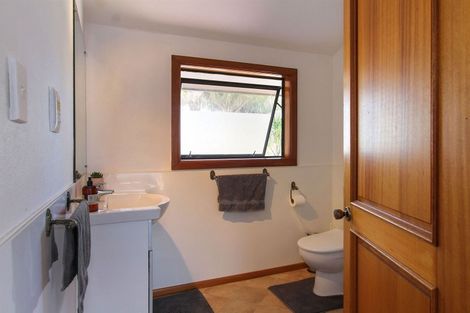 Photo of property in 1 Millen Place, Clarks Beach, 2122