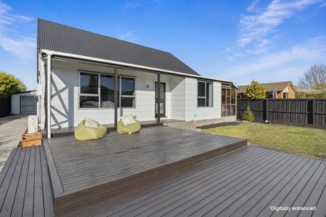 Photo of property in 12 Resolution Place, Bryndwr, Christchurch, 8053