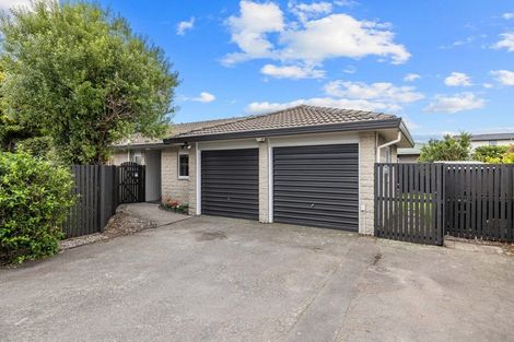 Photo of property in 8a Janet Street, Upper Riccarton, Christchurch, 8041