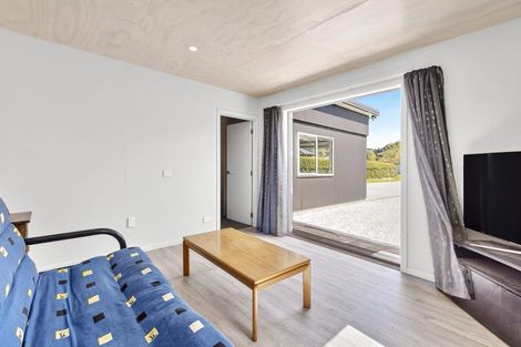 Photo of property in 1 Criffel Place, Luggate, Cromwell, 9383