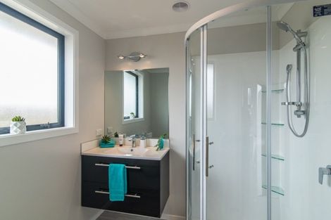 Photo of property in 1 Seagrass Place, Otaki Beach, Otaki, 5512