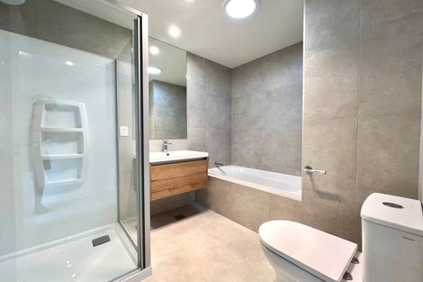 Photo of property in 10 Park Green Avenue, Rosehill, Papakura, 2113