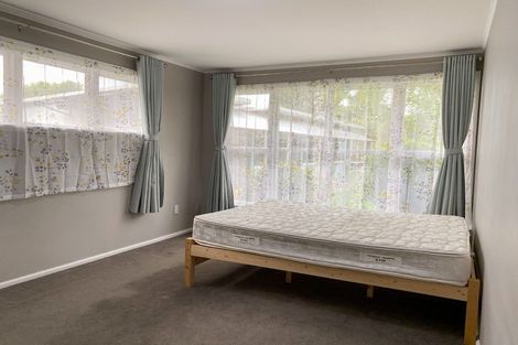 Photo of property in 5 Nyton Place, Bryndwr, Christchurch, 8053