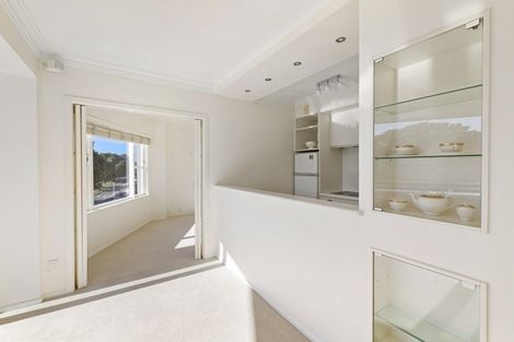 Photo of property in Rockhaven Saville, 116 Oriental Parade, Oriental Bay, Wellington, 6011