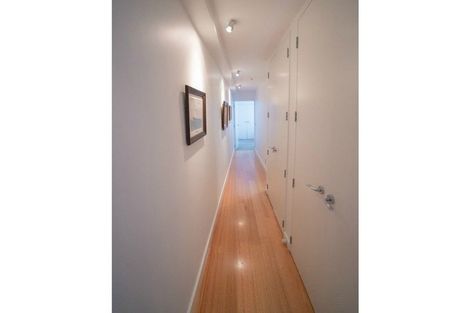 Photo of property in Aqua, 4/74 Oriental Parade, Oriental Bay, Wellington, 6011