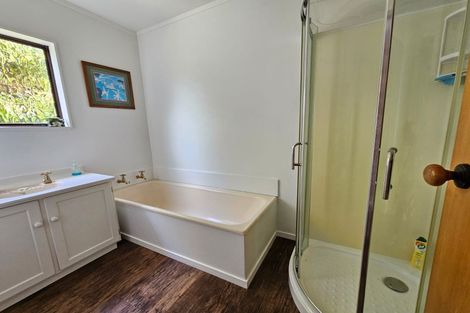 Photo of property in 81 Renown Road, Raumati South, Paraparaumu, 5032