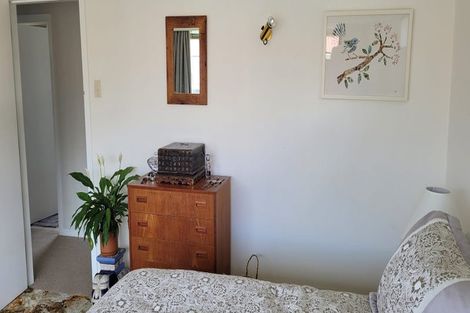 Photo of property in 7 Margaret Place, Merrilands, New Plymouth, 4312