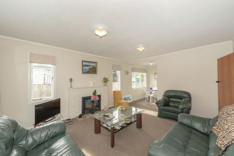 Photo of property in 26 Oxford Street, Fairfield, Hamilton, 3214