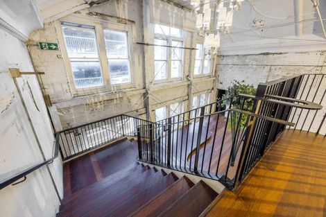 Photo of property in 44a Queen Street, Northcote Point, Auckland, 0627