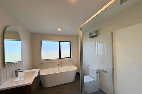 Photo of property in 92 Northlake Drive, Wanaka, 9305