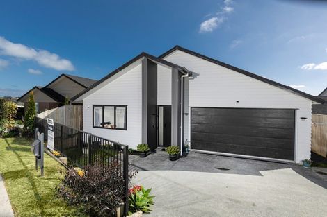 Photo of property in 25 Resolution Drive, Gulf Harbour, Whangaparaoa, 0930