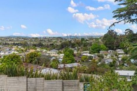 Photo of property in 319 Don Buck Road, Massey, Auckland, 0614