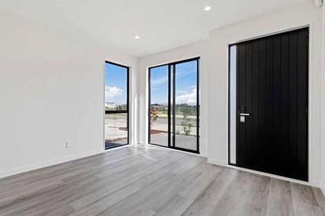 Photo of property in 29 Bronzewater Drive, Silverdale, 0932