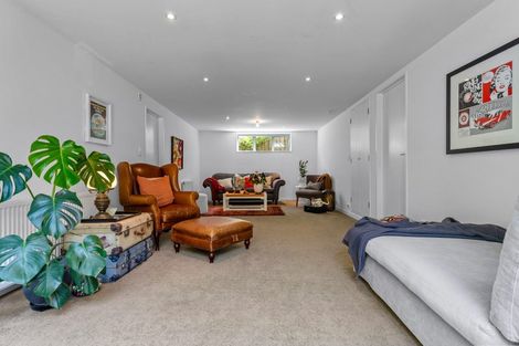 Photo of property in 87 Matipo Road, Mairangi Bay, Auckland, 0630