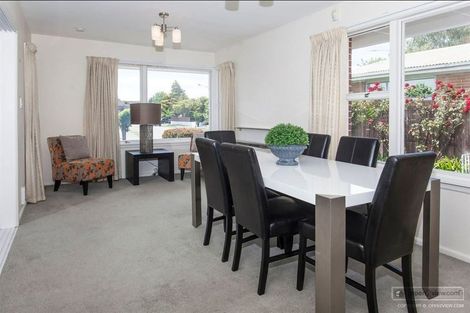 Photo of property in 42 Grahams Road, Ilam, Christchurch, 8041