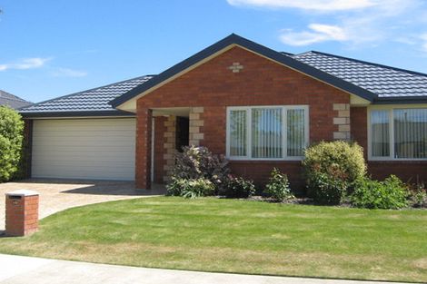 Photo of property in 10 Mistral Road, Northwood, Christchurch, 8051