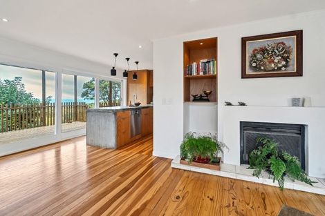 Photo of property in 73 Minnehaha Avenue, Titirangi, Auckland, 0604