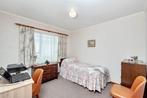 Photo of property in 116 Woodglen Road, Glen Eden, Auckland, 0602