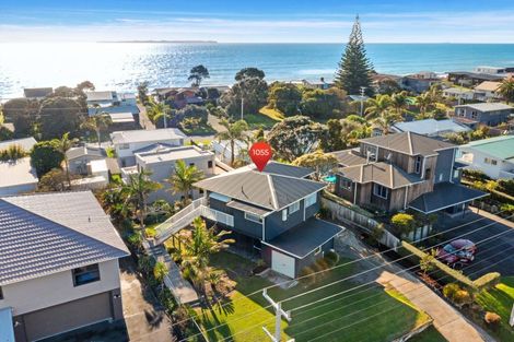 Photo of property in 1055 Papamoa Beach Road, Papamoa Beach, Papamoa, 3118