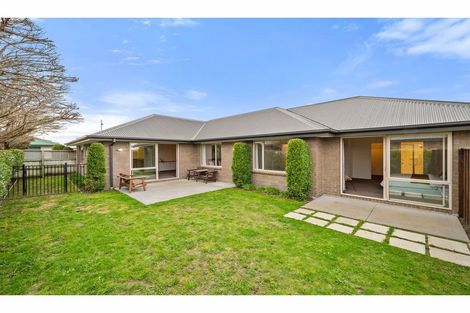 Photo of property in 52 Tahuna Street, Pegasus, 7612
