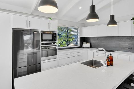 Photo of property in 12 Mareretu Avenue, Patumahoe, Pukekohe, 2679