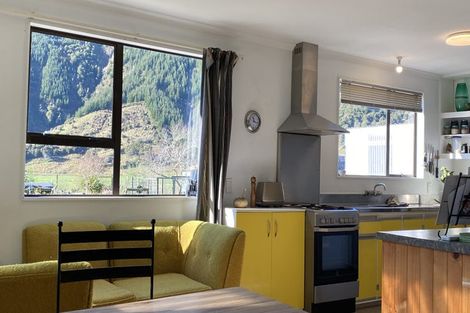 Photo of property in 39 Wakamarina Road, Canvastown, Havelock, 7178