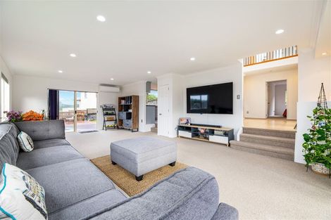 Photo of property in 23 Virginia Street, Henderson, Auckland, 0612