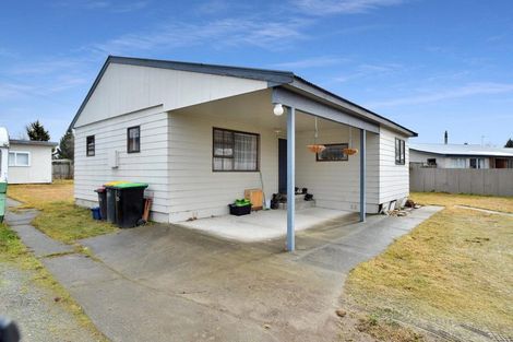 Photo of property in 16 Mary Burn Road, Twizel, 7901
