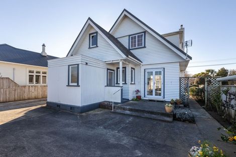 Photo of property in 37 Wallace Place, Westown, New Plymouth, 4310