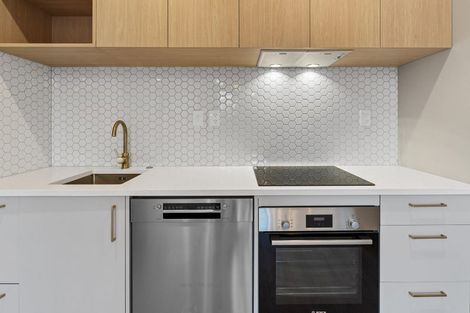 Photo of property in 29d Mirrabooka Avenue, Botany Downs, Auckland, 2010