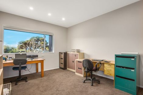 Photo of property in 9 Lily Close, Camborne, Porirua, 5026