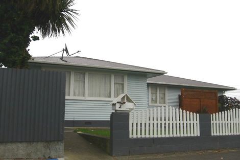 Photo of property in 2 Tararua Terrace, Cloverlea, Palmerston North, 4412