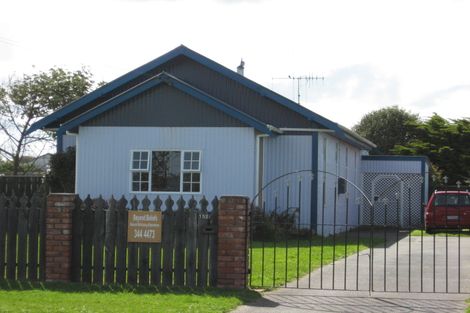 Photo of property in 152 Cornfoot Street, Castlecliff, Whanganui, 4501