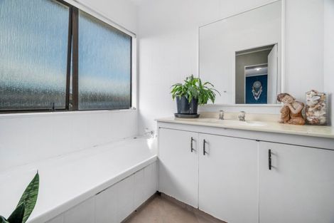 Photo of property in 19 Aspen Place, Owhata, Rotorua, 3010