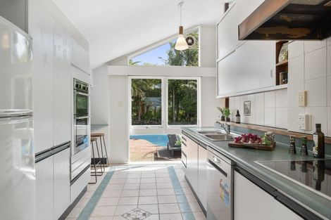 Photo of property in 21 Holland Road, Hillcrest, Auckland, 0627