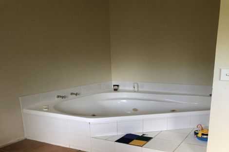 Photo of property in 20 Owen Place, Omokoroa, 3114