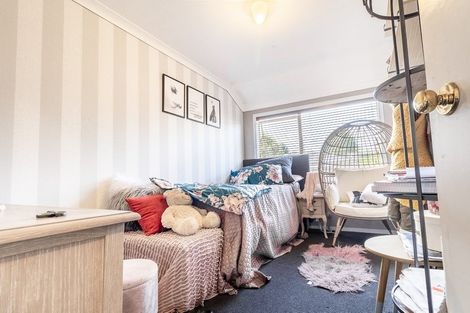 Photo of property in 6 Harvard Court, Melville, Hamilton, 3206