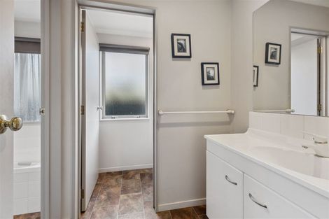 Photo of property in 22 Masefield Drive, Rolleston, 7614