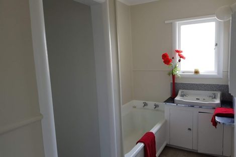 Photo of property in 6 Arawa Street, Frankton, Hamilton, 3204