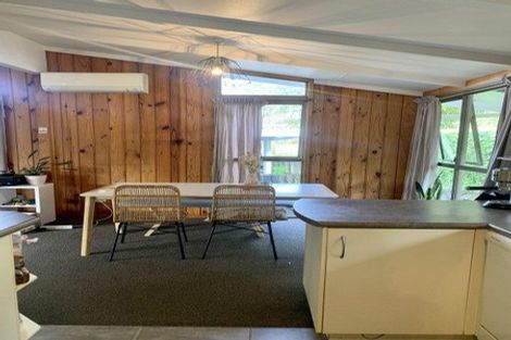 Photo of property in 69 Peach Road, Glenfield, Auckland, 0629