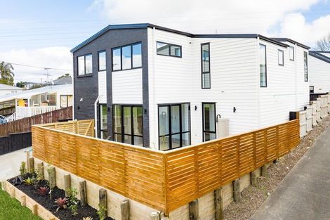 Photo of property in 1/122 Archibald Road, Kelston, Auckland, 0602