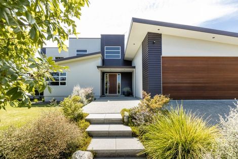 Photo of property in 52 Rochfort Road, Havelock North, 4130