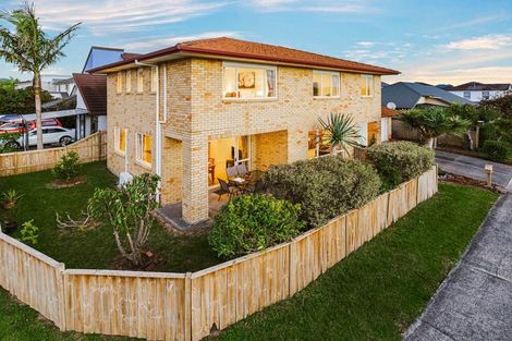 Photo of property in 12 Janway Avenue, Flat Bush, Auckland, 2016